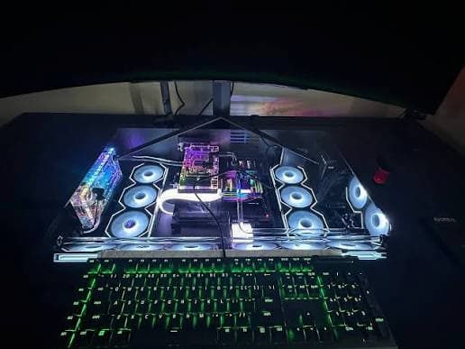 Control după context: când gamepadul, mouse-ul sau tastatura au avantaj